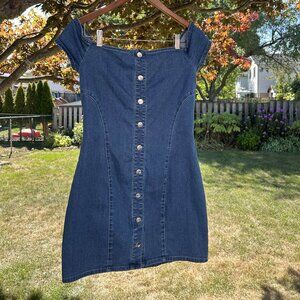 BNWT GUESS Denim Dress